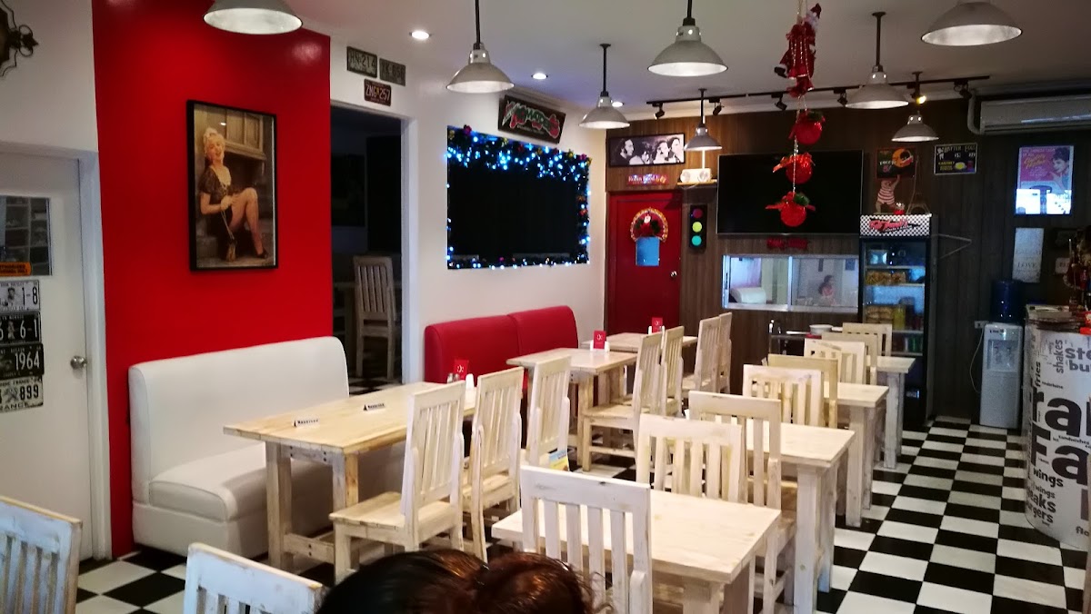 Fat Frank's Steaks & Shakes Doña Soledad Ave Photos 2